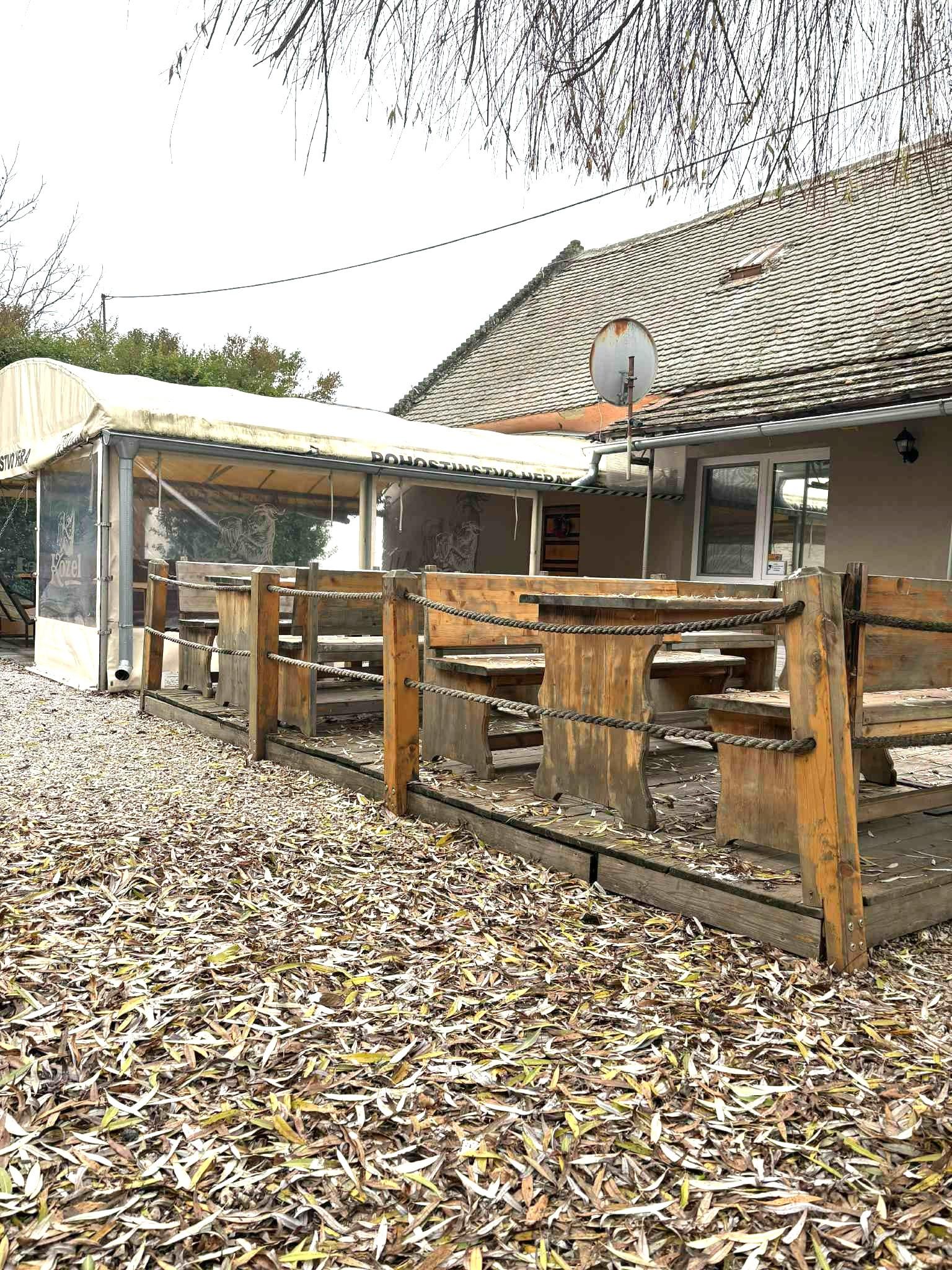 Exkluzívne ponúkame na predaj pohostinstvo v obci Kameničná