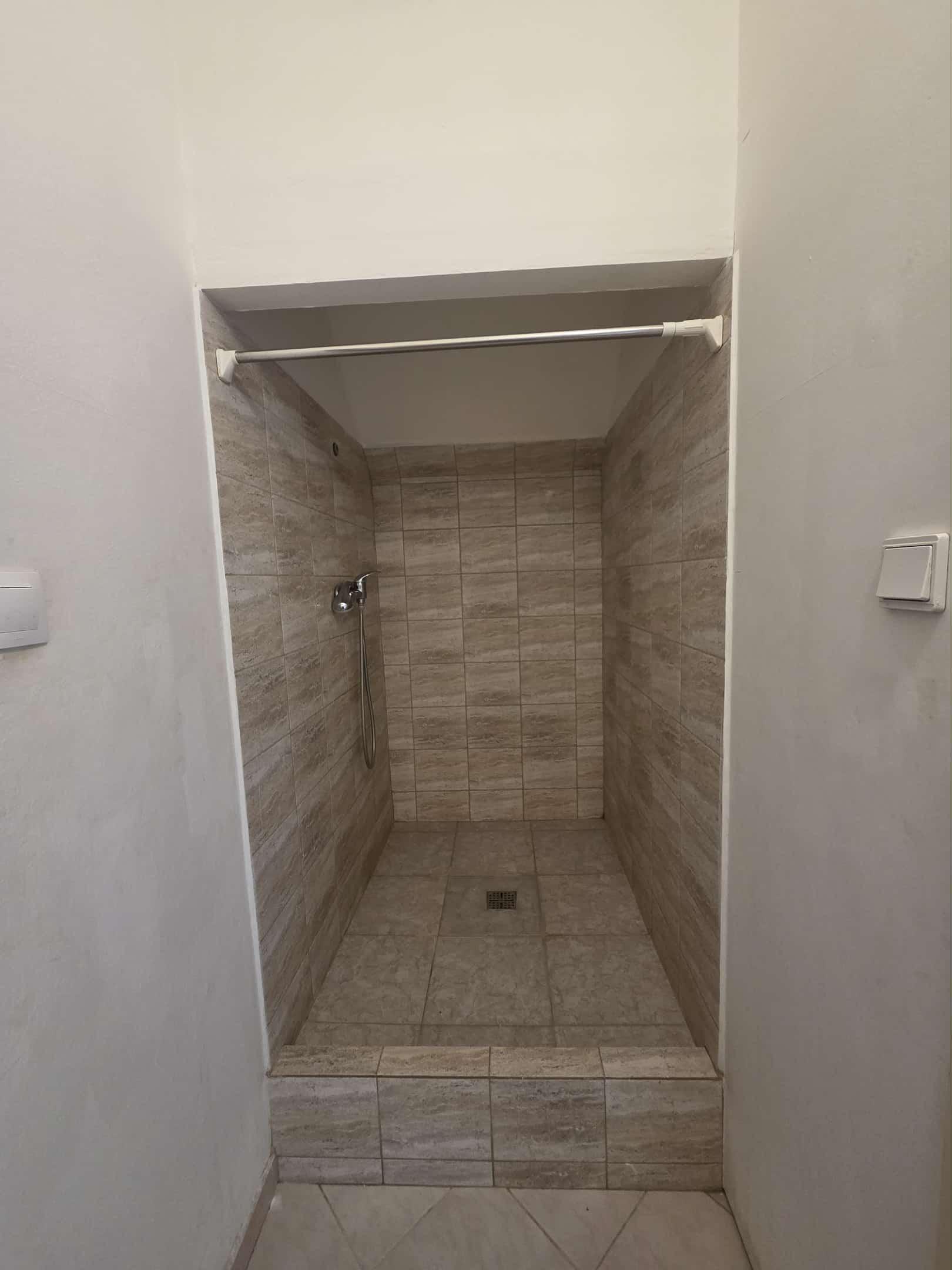 Ponúkame na prenájom 1 izbový byt v Kolárove