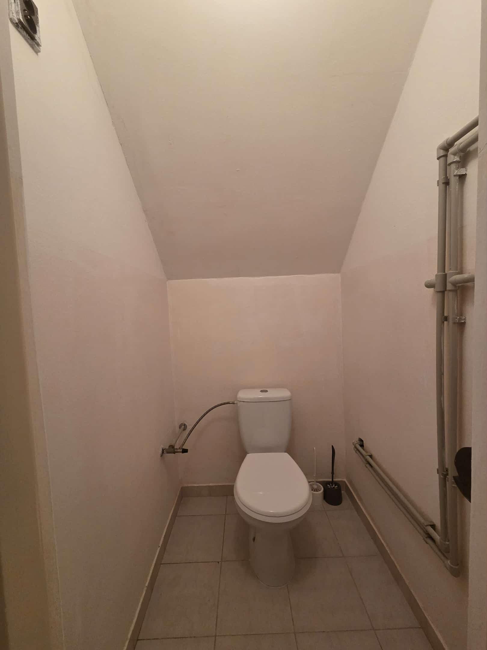 Ponúkame na prenájom 1 izbový byt v Kolárove