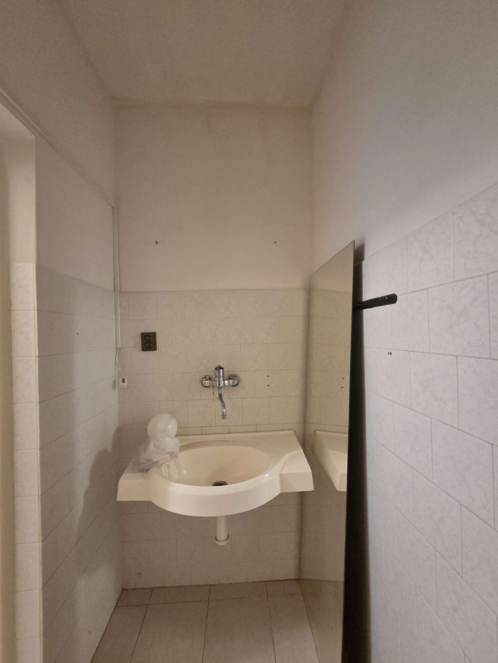 Ponúkame na prenájom 1 izbový byt v Kolárove