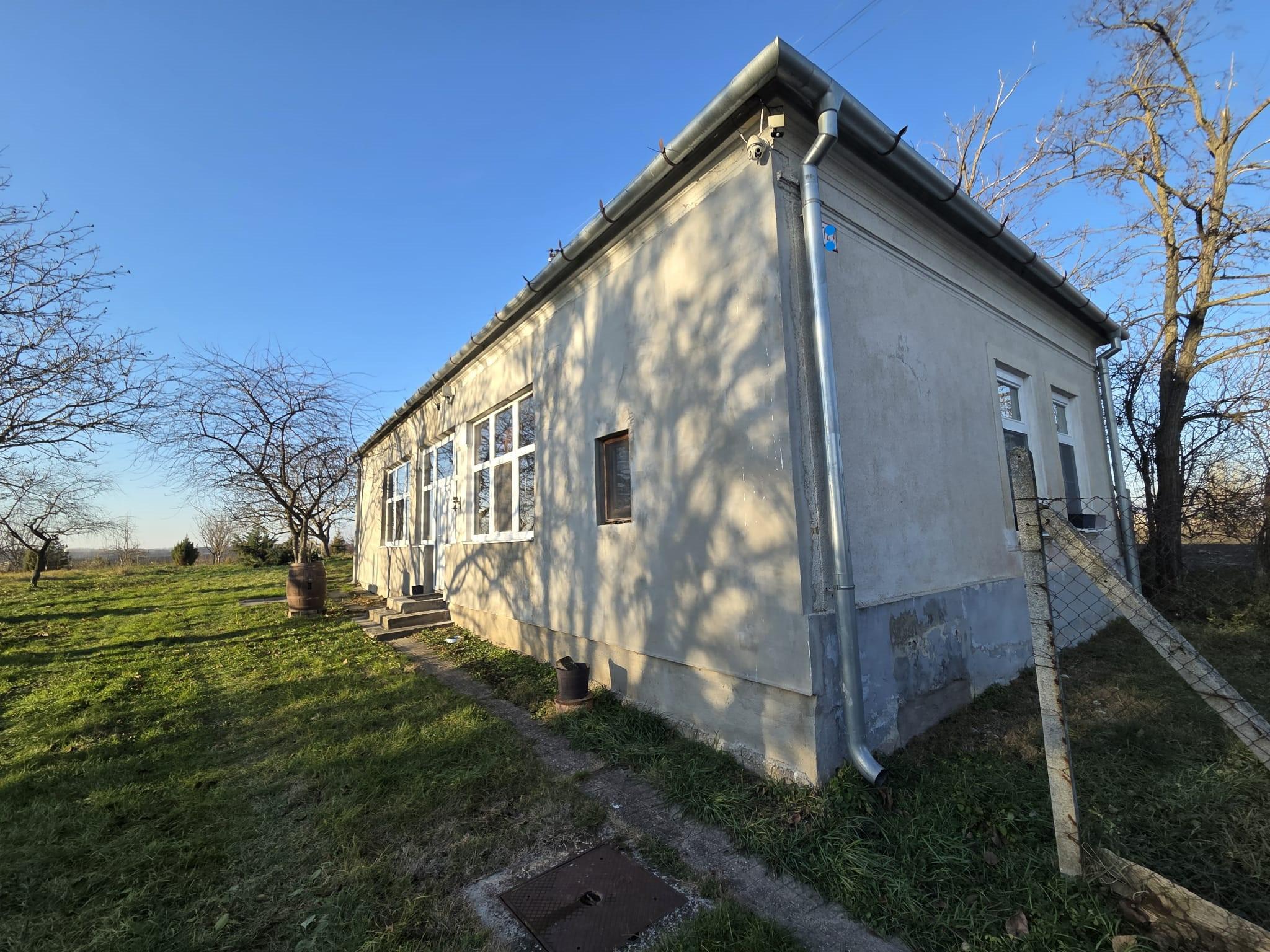 Na predaj dom na samote pri Veľkom Ostrove