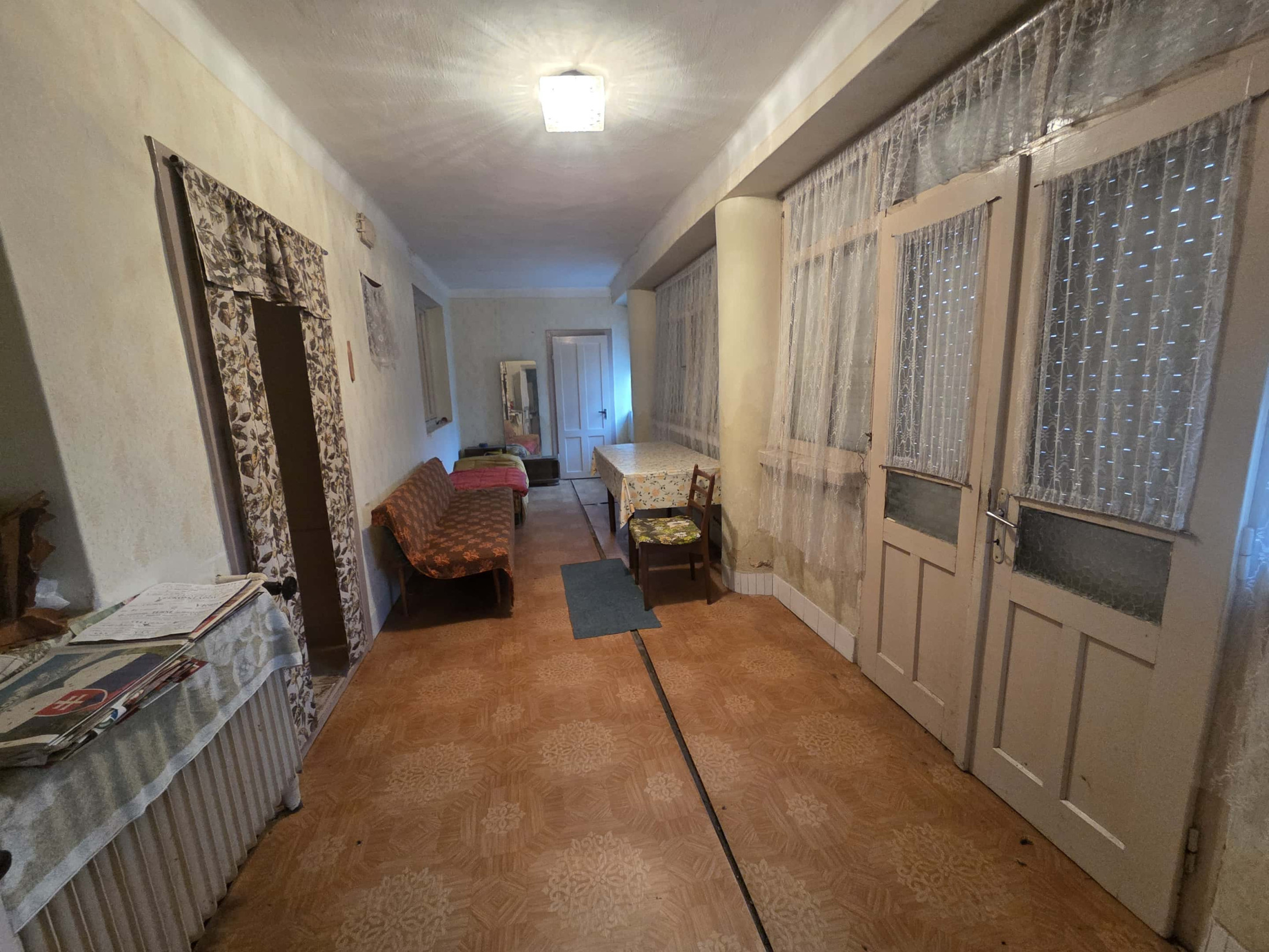 Ponúkame na predaj rodinný dom v Nededi