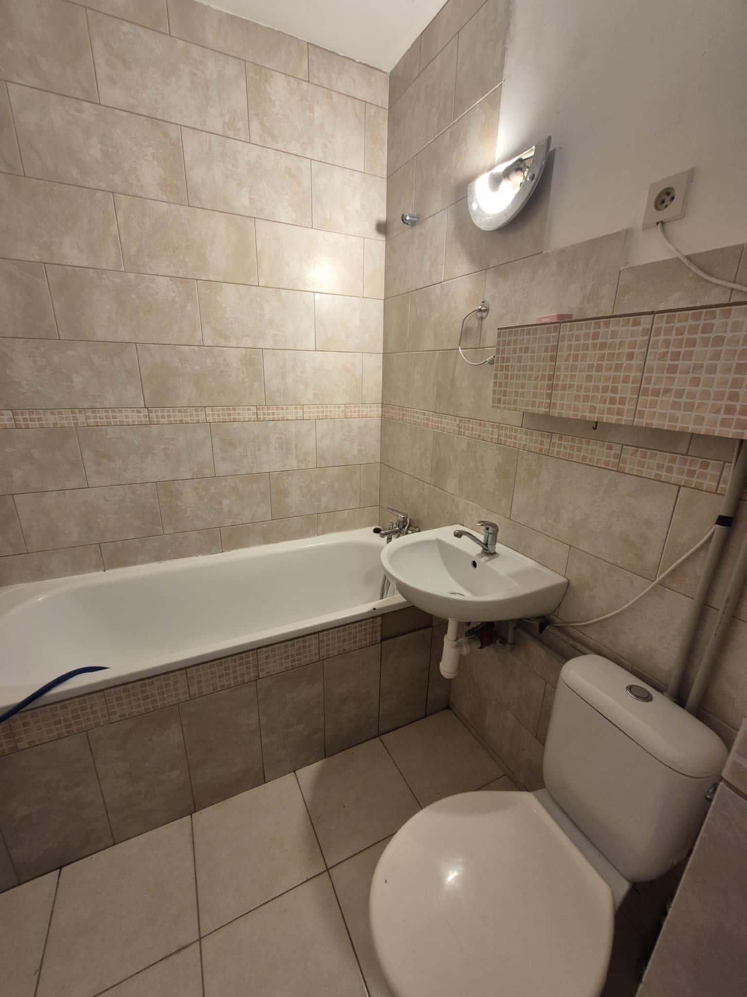 Ponúkame na predaj 1-izbový na Hviezdoslavovej ulici v Komárne