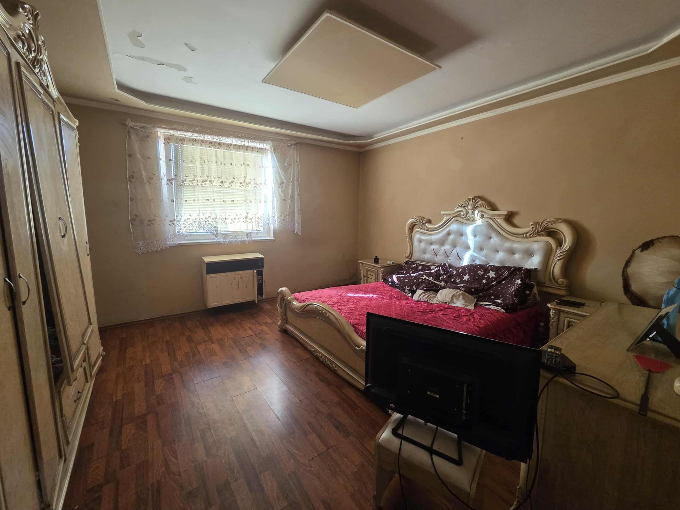 Ponúkame na predaj  rodinný dom v meste Kolárovo