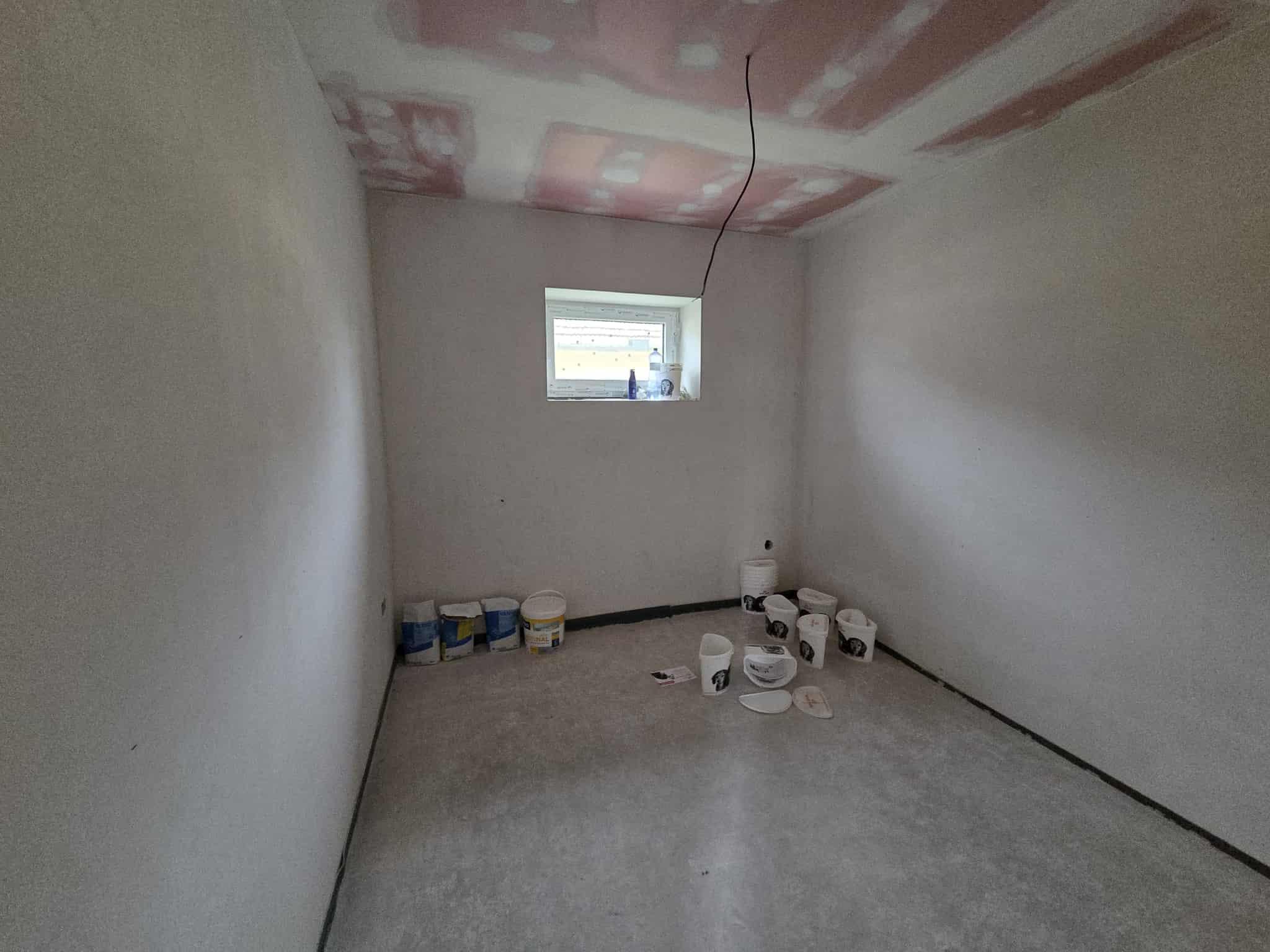 Ponúkame na predaj rodinný dom v Zemnom