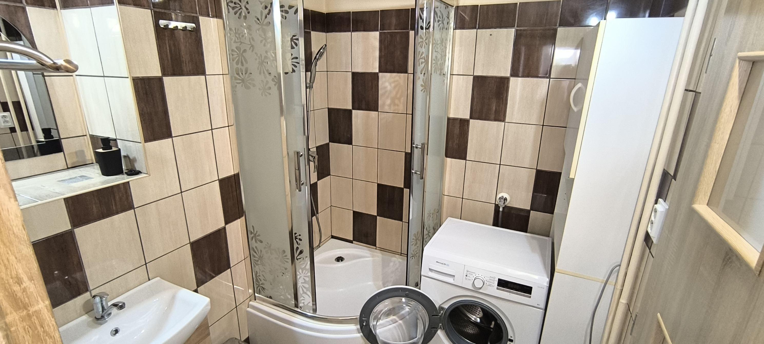 Ponúkame na prenájom 2 izbový byt v Komárne