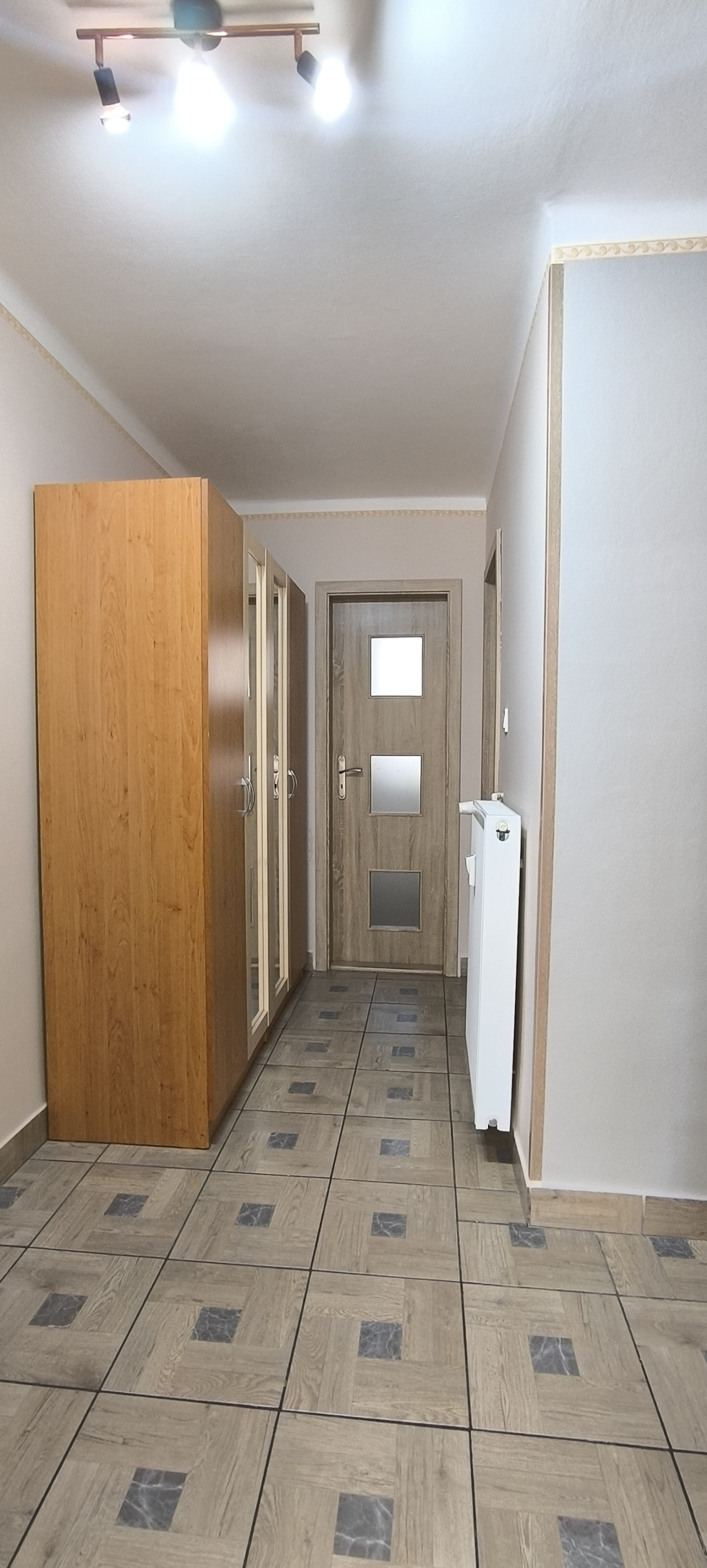 Ponúkame na prenájom 2 izbový byt v Komárne