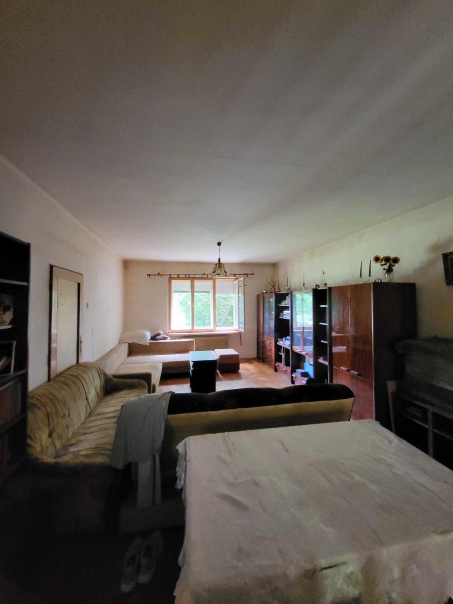 Ponúkame na predaj veľký rodinný dom v Balvanoch