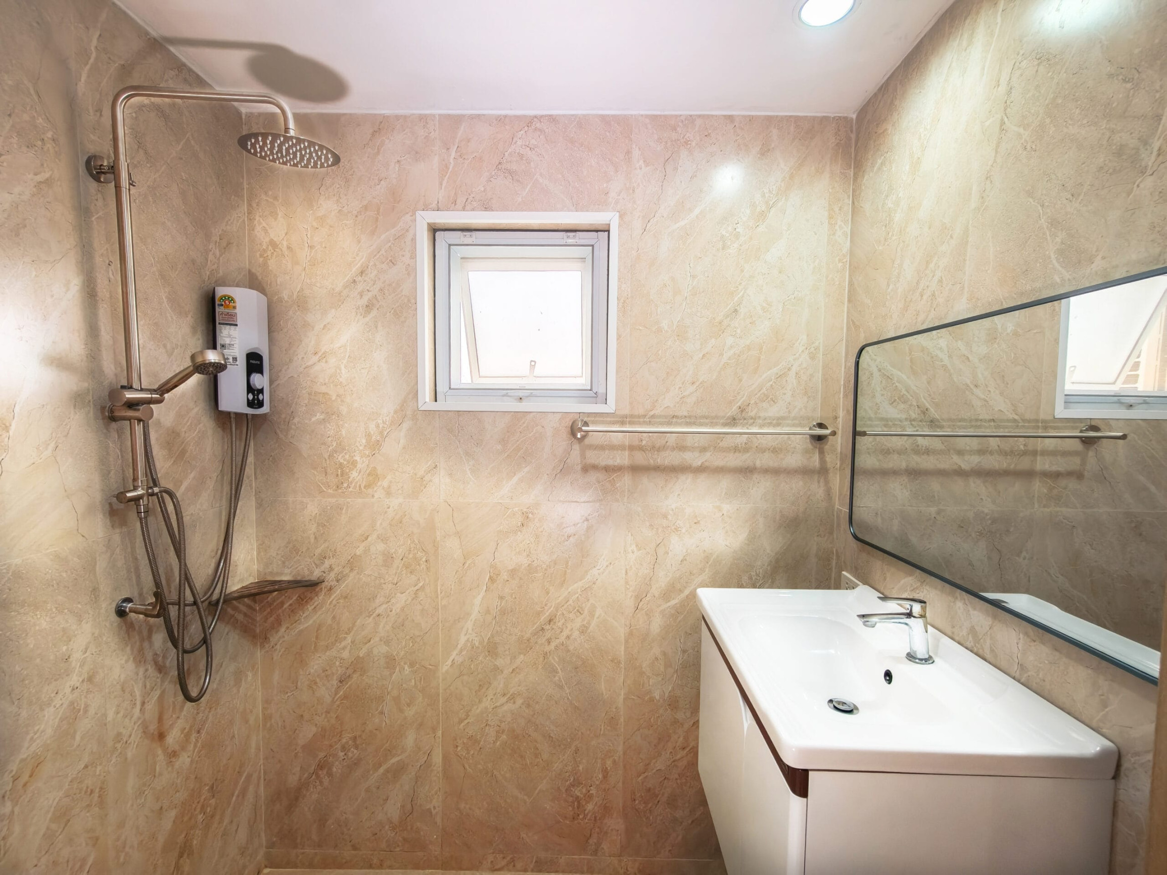 Z poverenia majiteľa ponúkame na predaj Villu Sawan v Thajsku