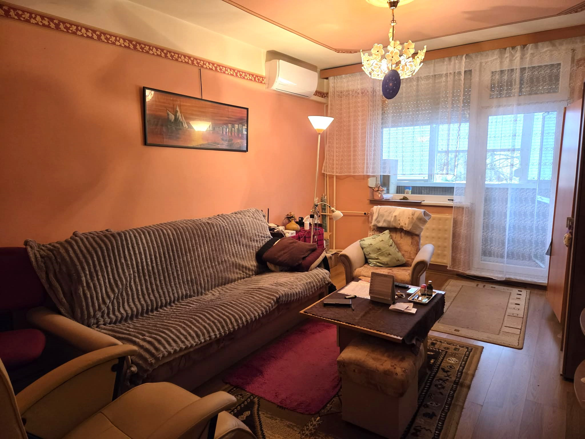 Ponúkame na predaj 2 izbový byt v centre mesta Kolárova