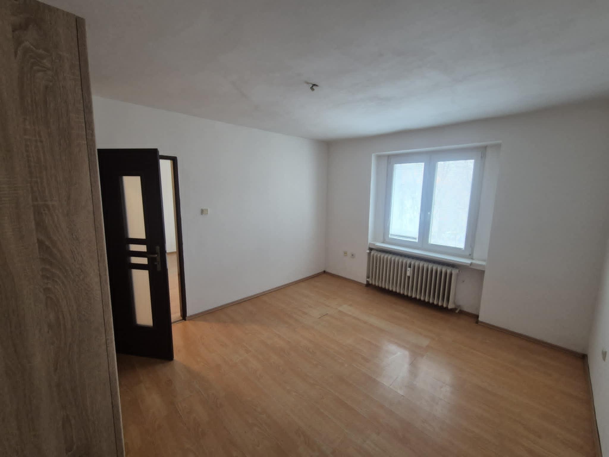 Na predaj ponúkame príjemný, kompletne zrekonštruovaný 2‑izbový byt na ulici Priateľstva.