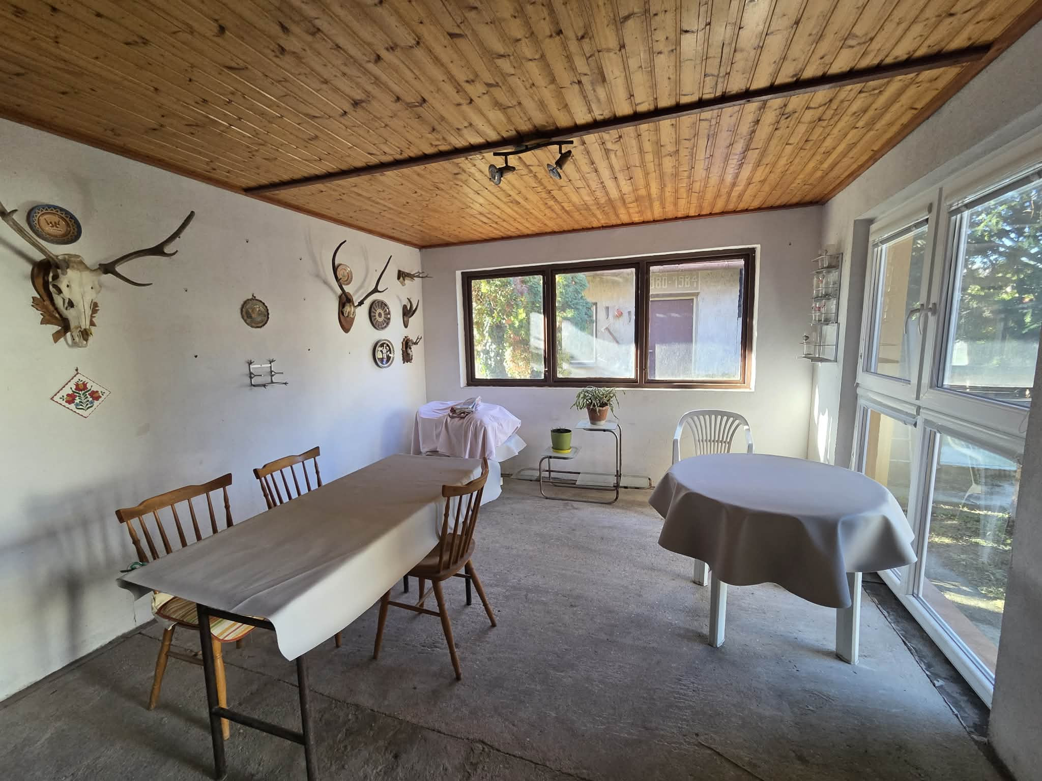 Ponúkame na predaj rodinný dom v Iži