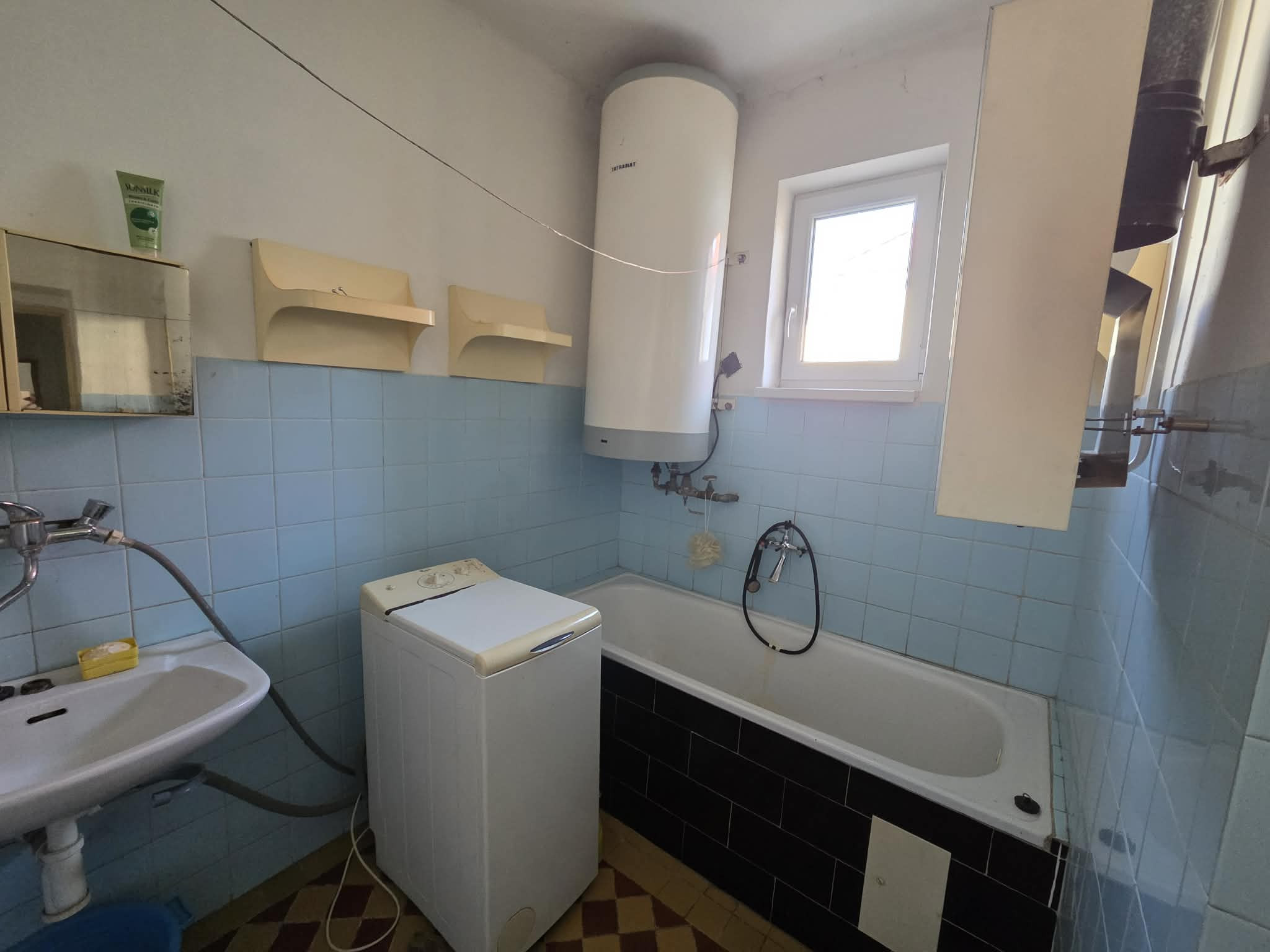 Ponúkame na predaj rodinný dom v Iži