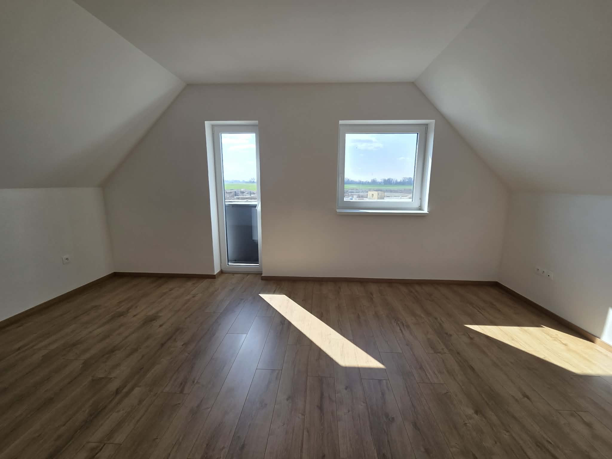 Ponúkame na predaj novostavbu v Kolárove