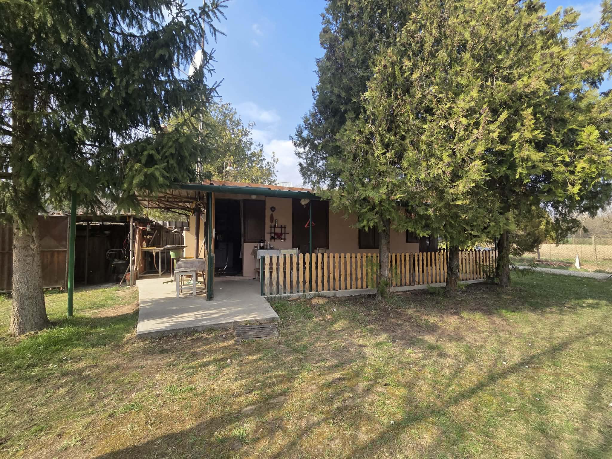 Ponúkame na predaj záhradu v záhradkárskej oblasti pri Kolárove