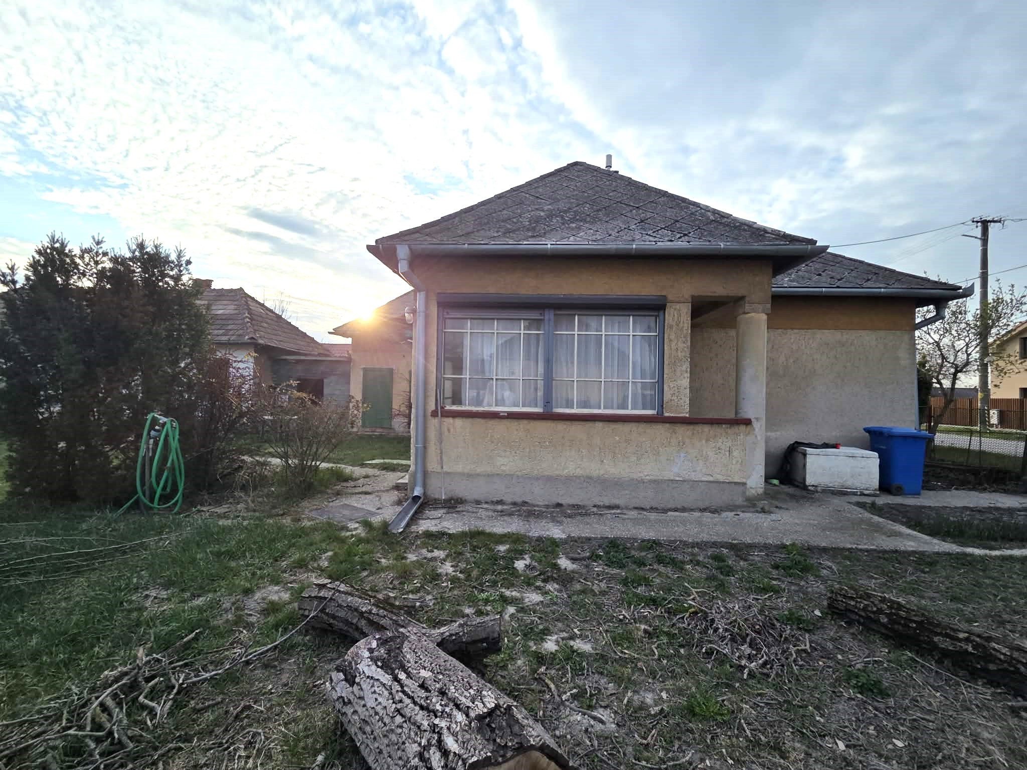 Ponúkame na predaj dom vo Veľkých Kosihách