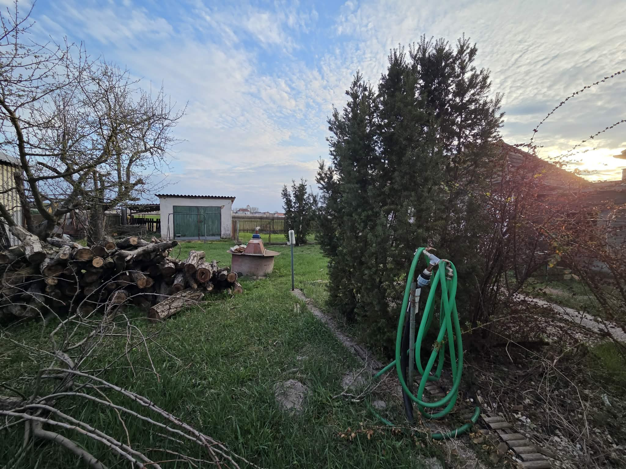 Ponúkame na predaj dom vo Veľkých Kosihách