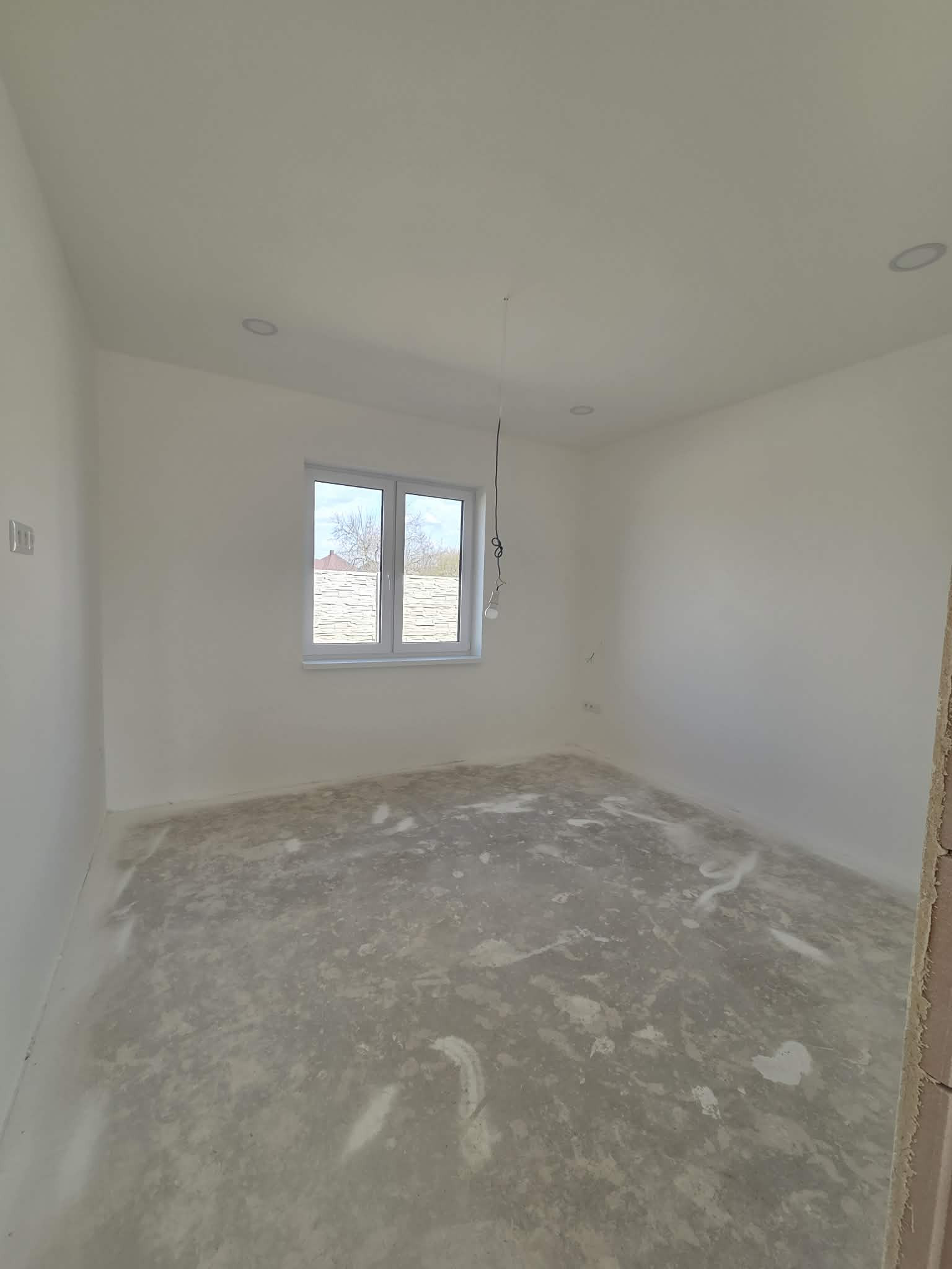 Z poverenia majiteľa ponúkame 3 - izbovú novostavbu vo Vlčanoch