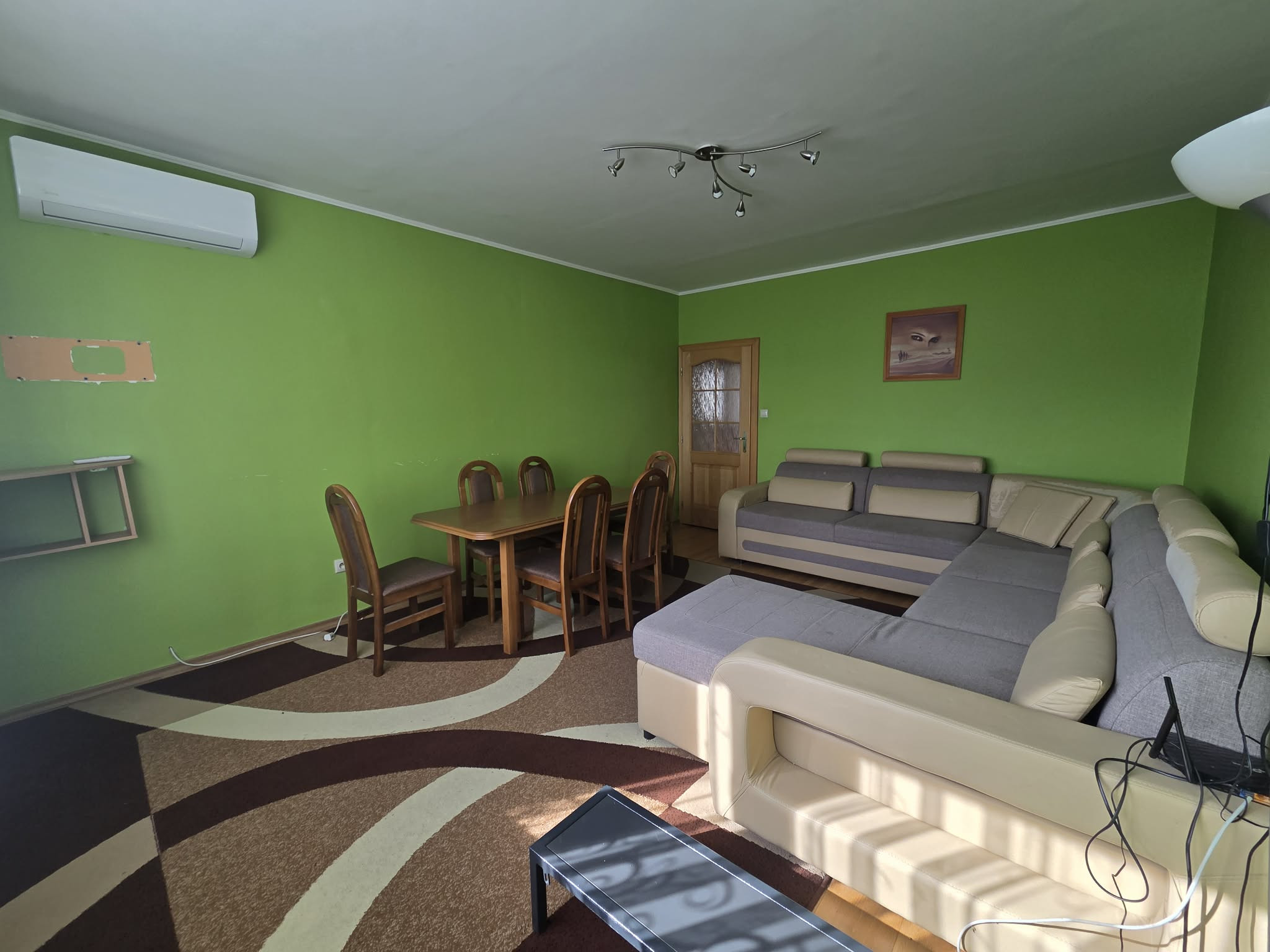 Ponúkame priestranný 3-izbový byt s balkónom v Kolárove