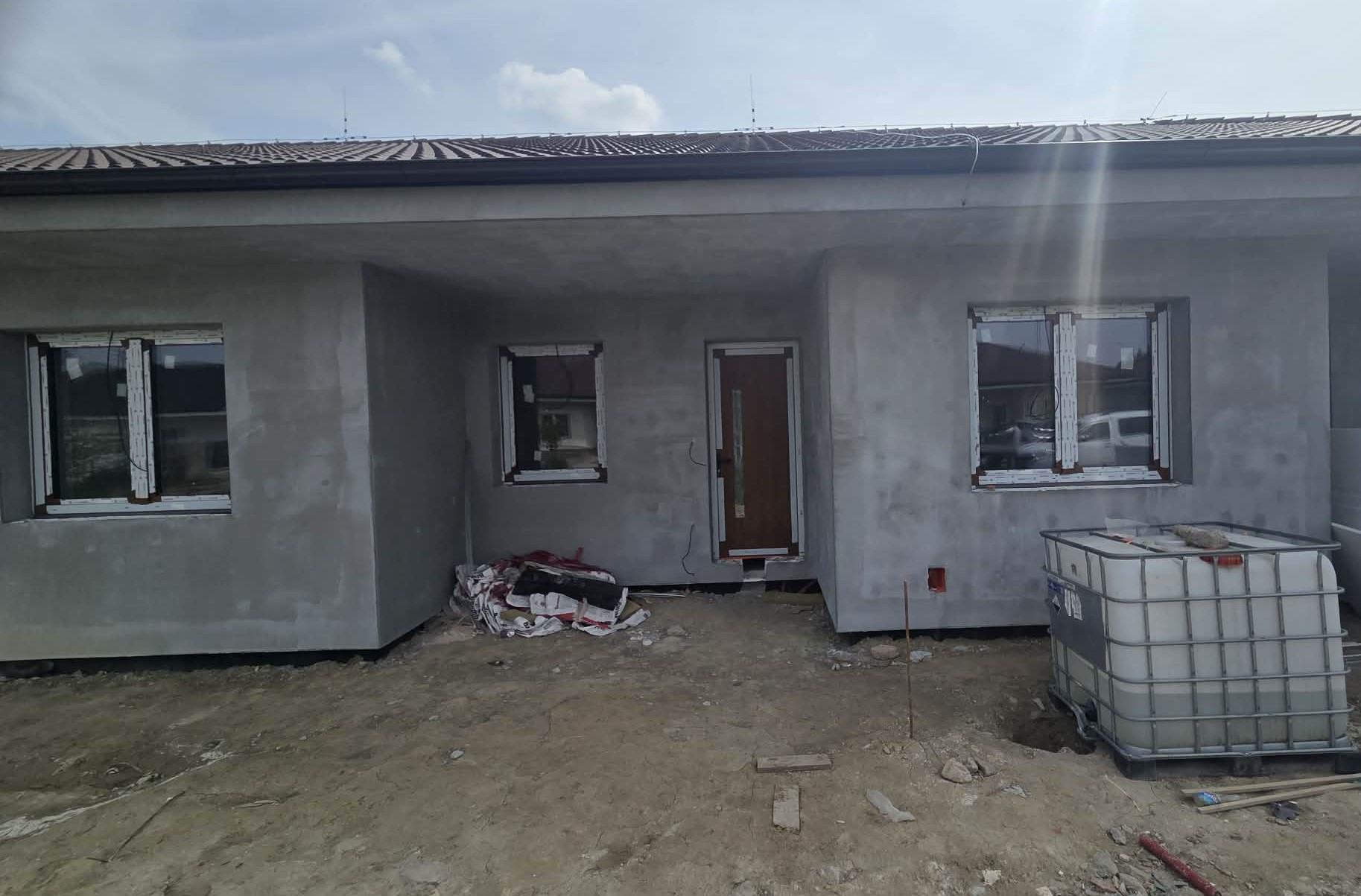 Na predaj moderný 3‑izbový radový dom s vlastným dvorom – novostavba „na kľúč“