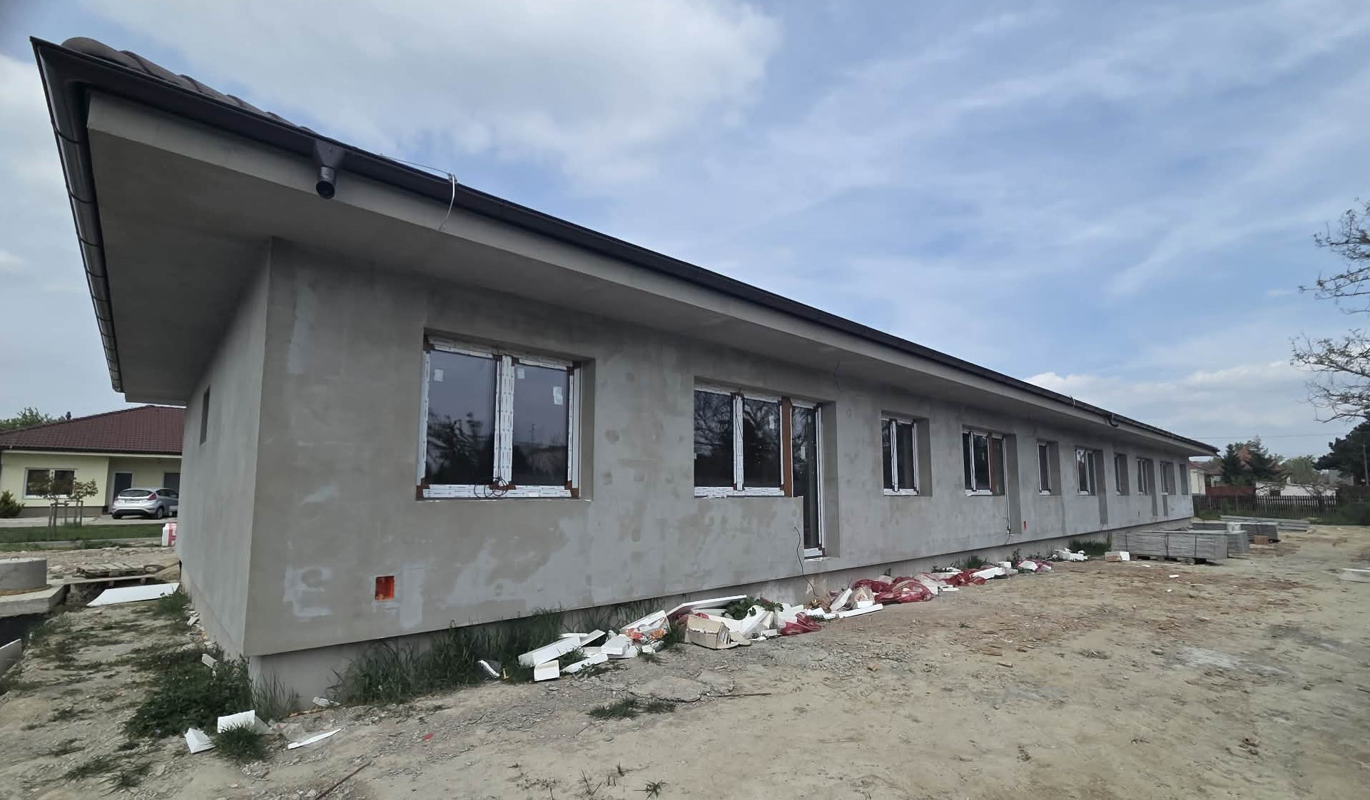 Na predaj moderný 3‑izbový radový dom s vlastným dvorom – novostavba „na kľúč“