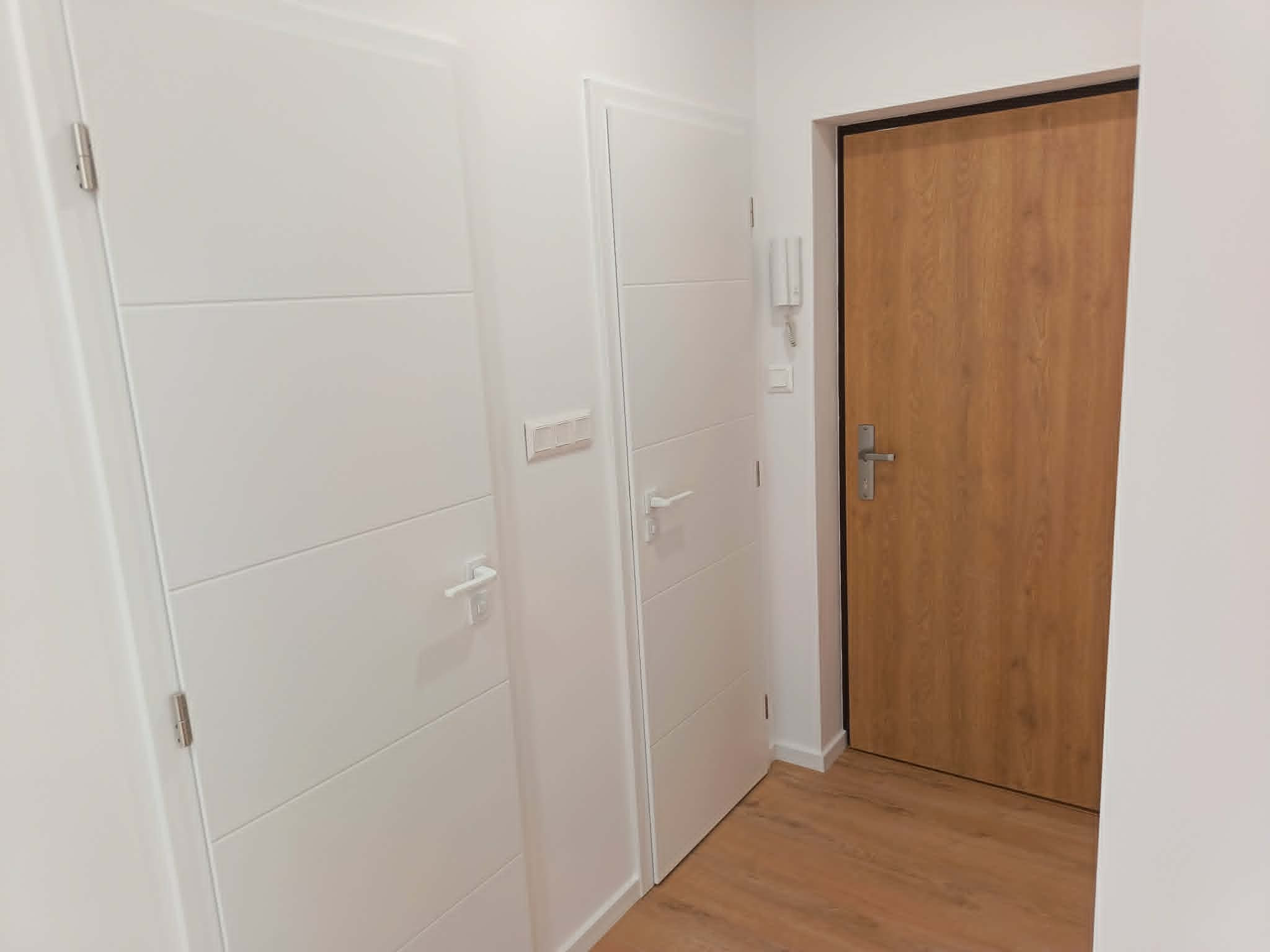 Nadštandardný veľkometrážny byt s garážou - Komárno