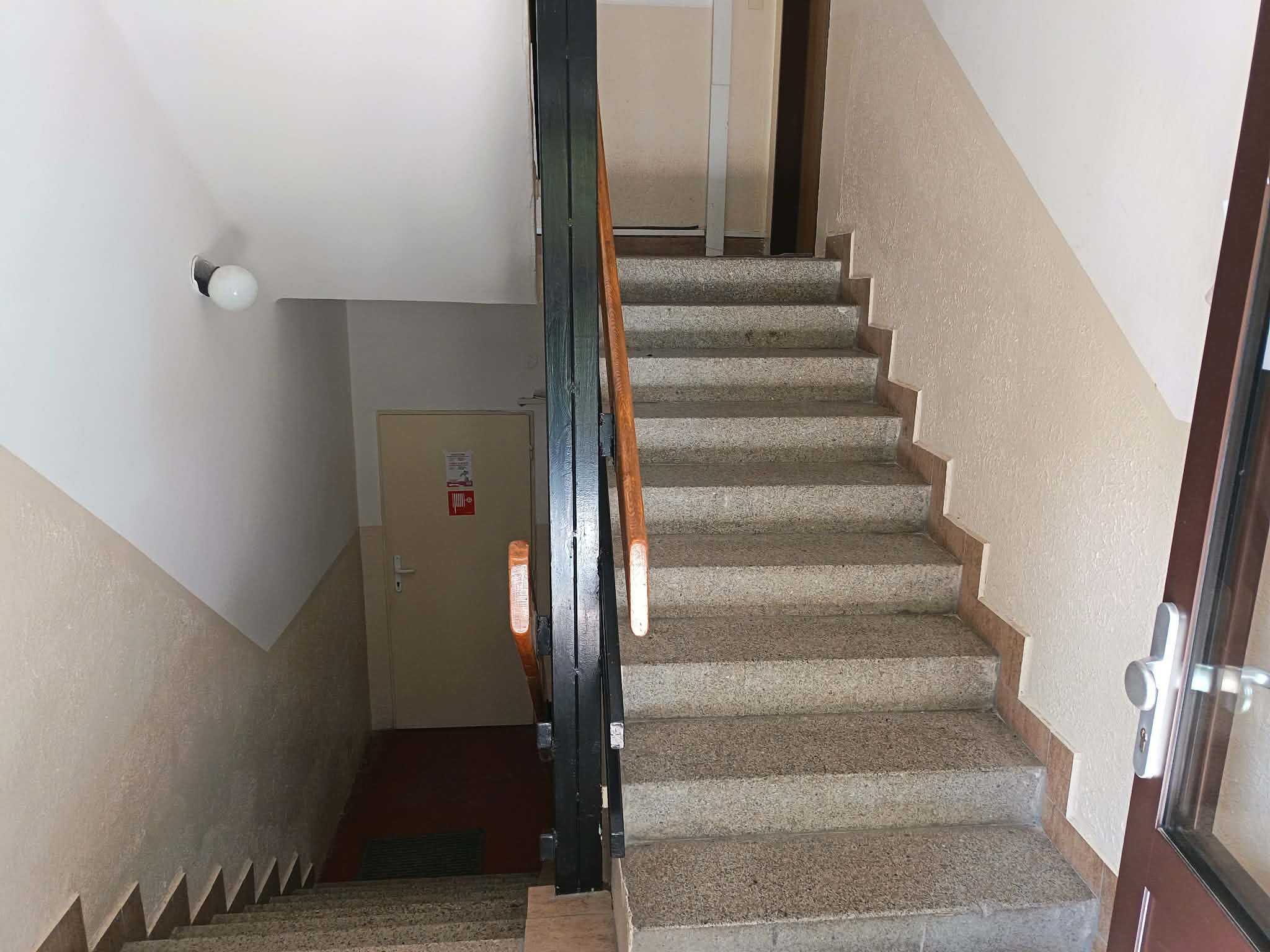 Nadštandardný veľkometrážny byt s garážou - Komárno