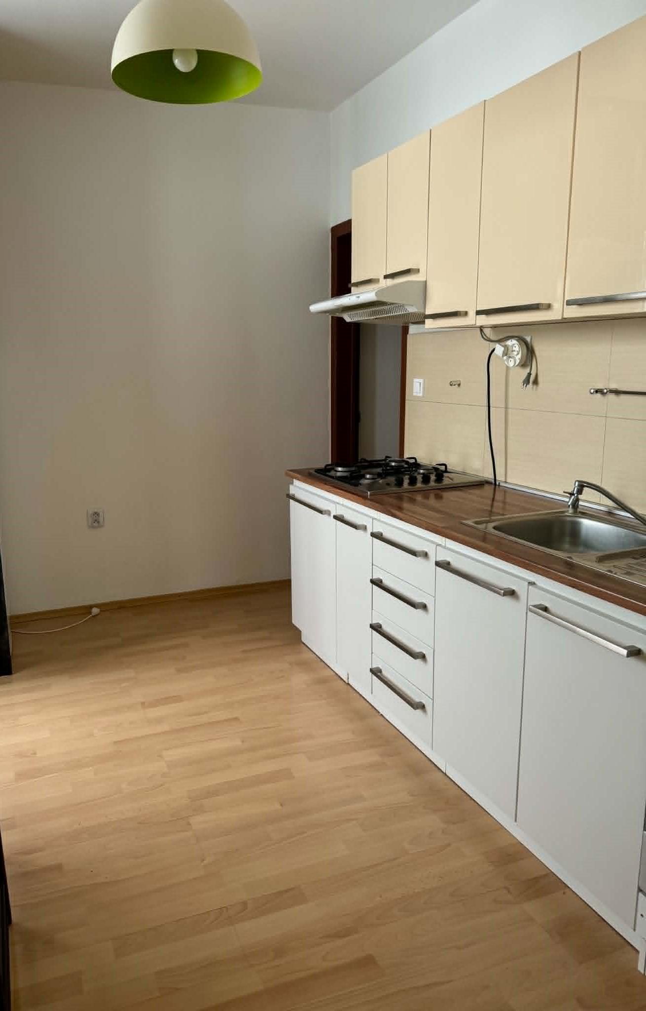 Ponúkame na prenájom 1 izb. veľkometrážny byt v Dunajskej Strede