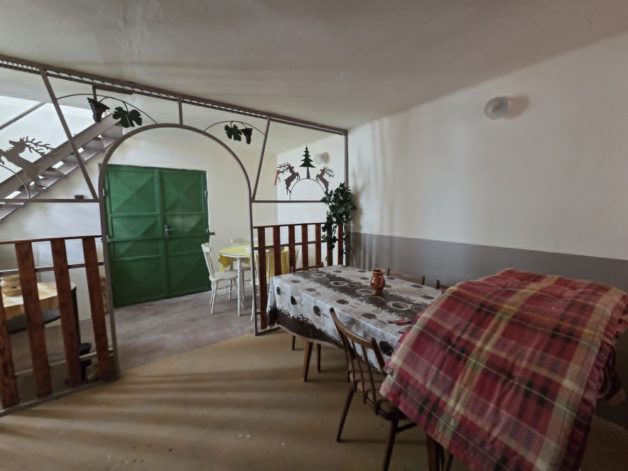 Ponúkame na predaj vínny domček s vinicou v Bátorových Kosihách