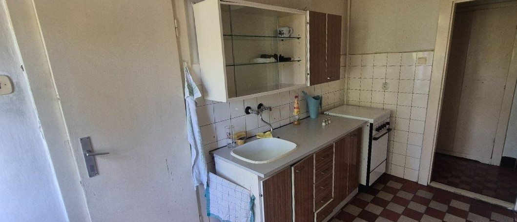 Na predaj 3‑izbový byt na Alžbetinom ostrove v pôvodnom stave