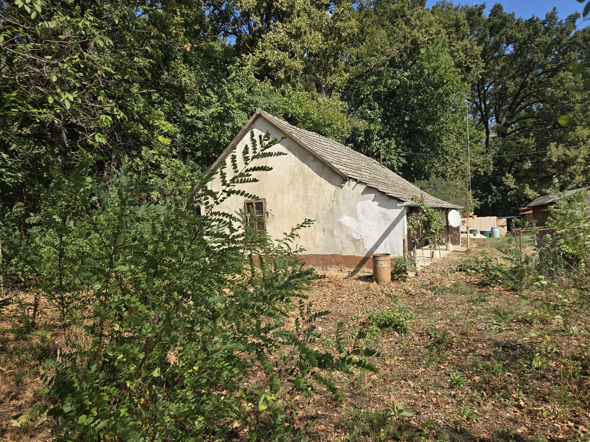Ponúkame na predaj chatu na Malom Ostrove