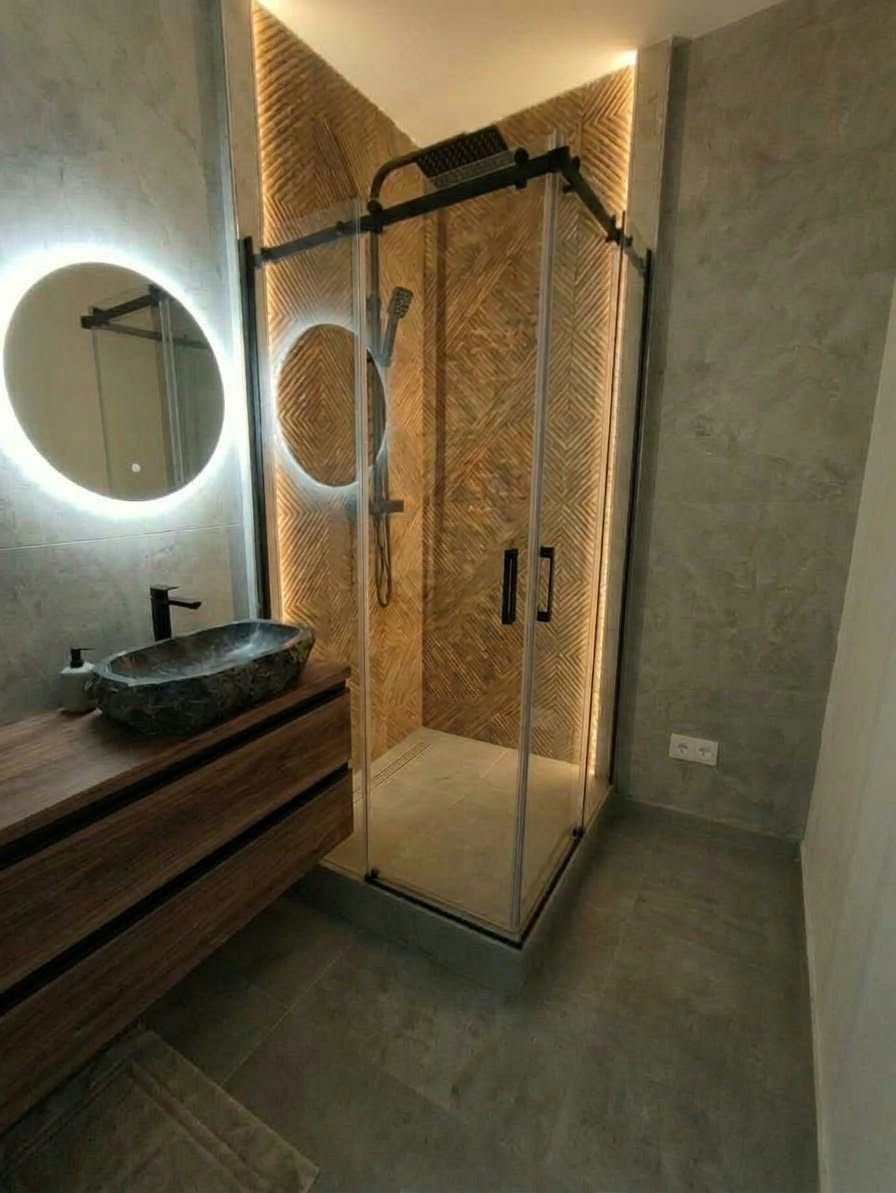 Ponúkam Vám na predaj exkluzívne zrekonštruovaný, moderný 3‑izbový byt s loggiou,