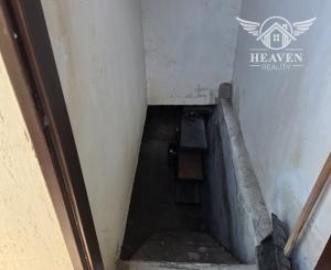 Priestranný 5-izbový rodinný dom v centre mesta Kolárovo