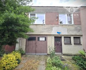 Ponúkame na predaj rodinný dom v pôvodnom stave v Kolárove vo veľmi dobrej lokalite!