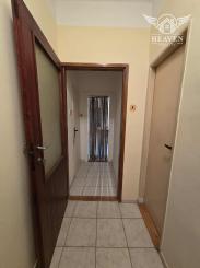 Ponúkame na predaj veľký rodinný dom v Iži