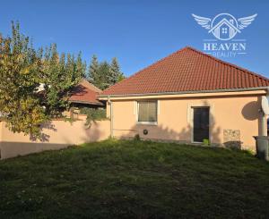 Ponúkame na predaj  rodinný dom v meste Kolárovo