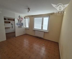 Ponúkame na predaj 1-izbový na Hviezdoslavovej ulici v Komárne
