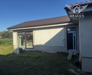 Ponúkame na predaj rodinný dom v Zemnom