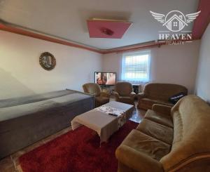 Ponúkame na predaj  rodinný dom v meste Kolárovo