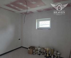 Ponúkame na predaj rodinný dom v Zemnom