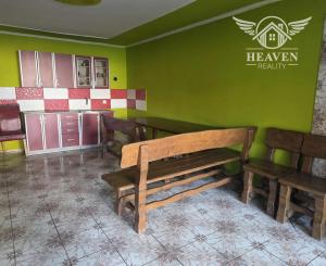 Ponúkame na predaj  rodinný dom v meste Kolárovo