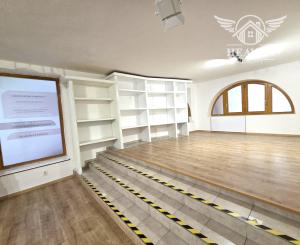 Ponúkame na prenájom komerčný priestor v Komárne