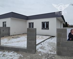 Výhodná ponuka!!!Na predaj jedna časť dvojdomu v Kolárove