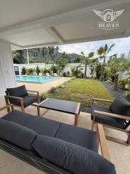 Ponúkame na predaj vilu v krásnom prostredí Thajska.