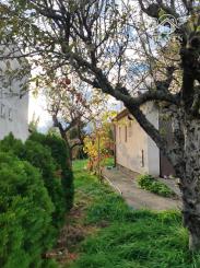 Exkluzívne ponúkame na predaj poschodový rodinný dom v tichej lokalite mesta Kolárovo.