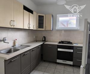 Predaj – kompletne zrekonštruovaný 4‑izbový rodinný dom v Nesvadoch