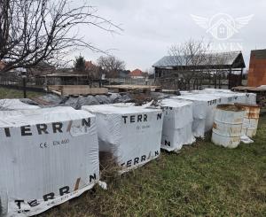 Ponúkame na predaj rozostavanú stavbu v Kolárove