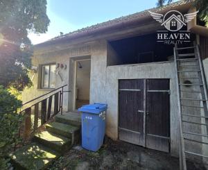 Ponúkame na predaj rodinný dom v Iži