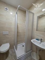 Ponúkame na prenájom zrekonštruovaný zariadený 3 izbový tehlový byt v Komárne .