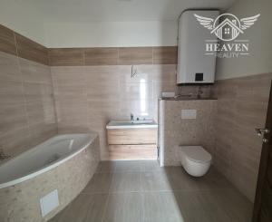 Výhodná ponuka!!!Na predaj jedna časť dvojdomu v Kolárove